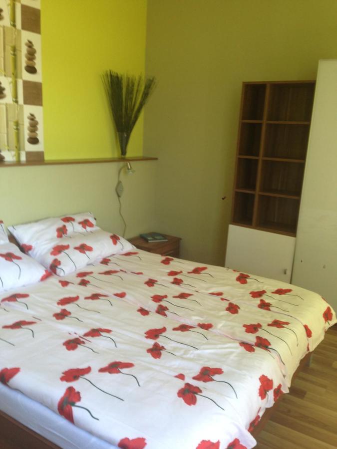 Aqua Apartmanok Pecs Bagian luar foto