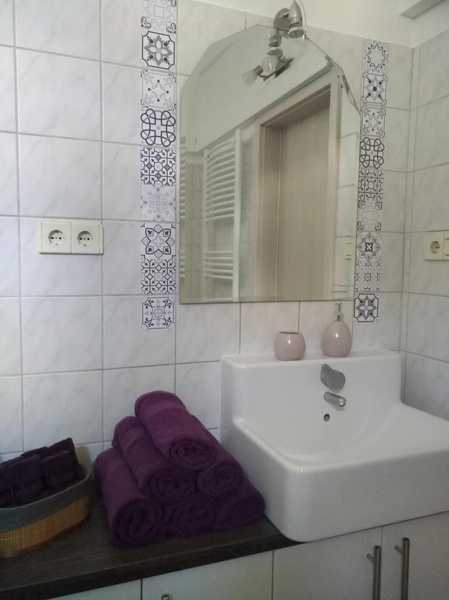 Aqua Apartmanok Pecs Bagian luar foto