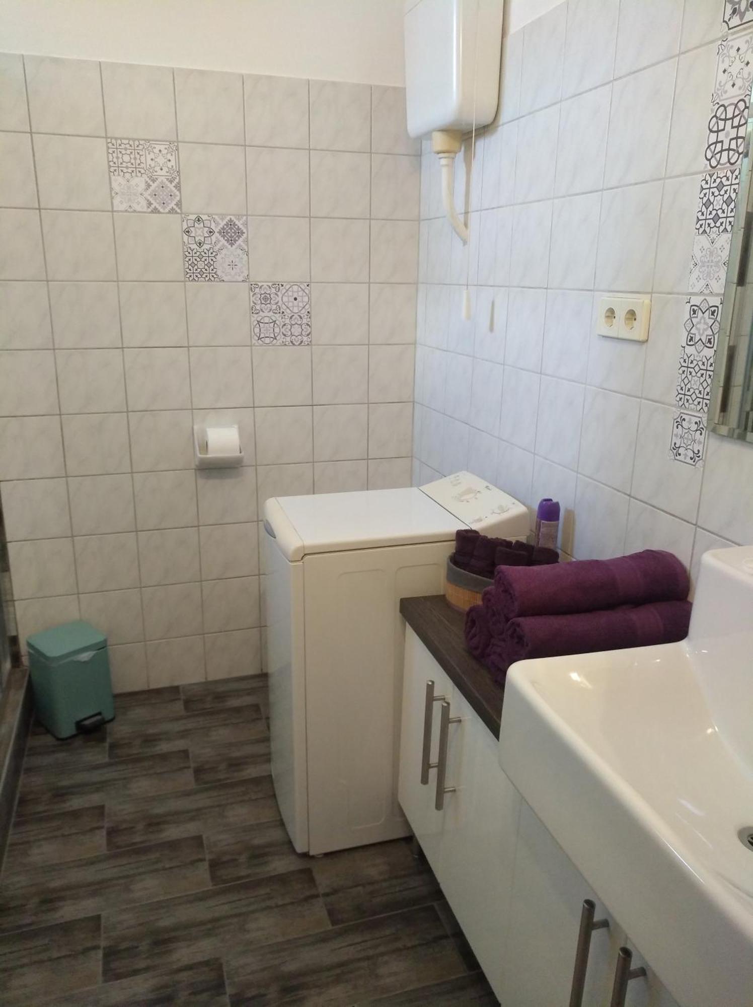 Aqua Apartmanok Pecs Bagian luar foto